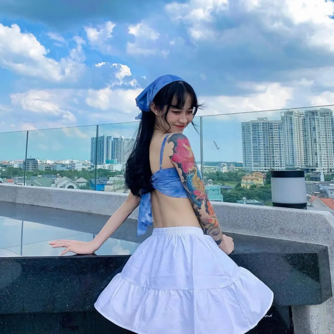 草裙春色